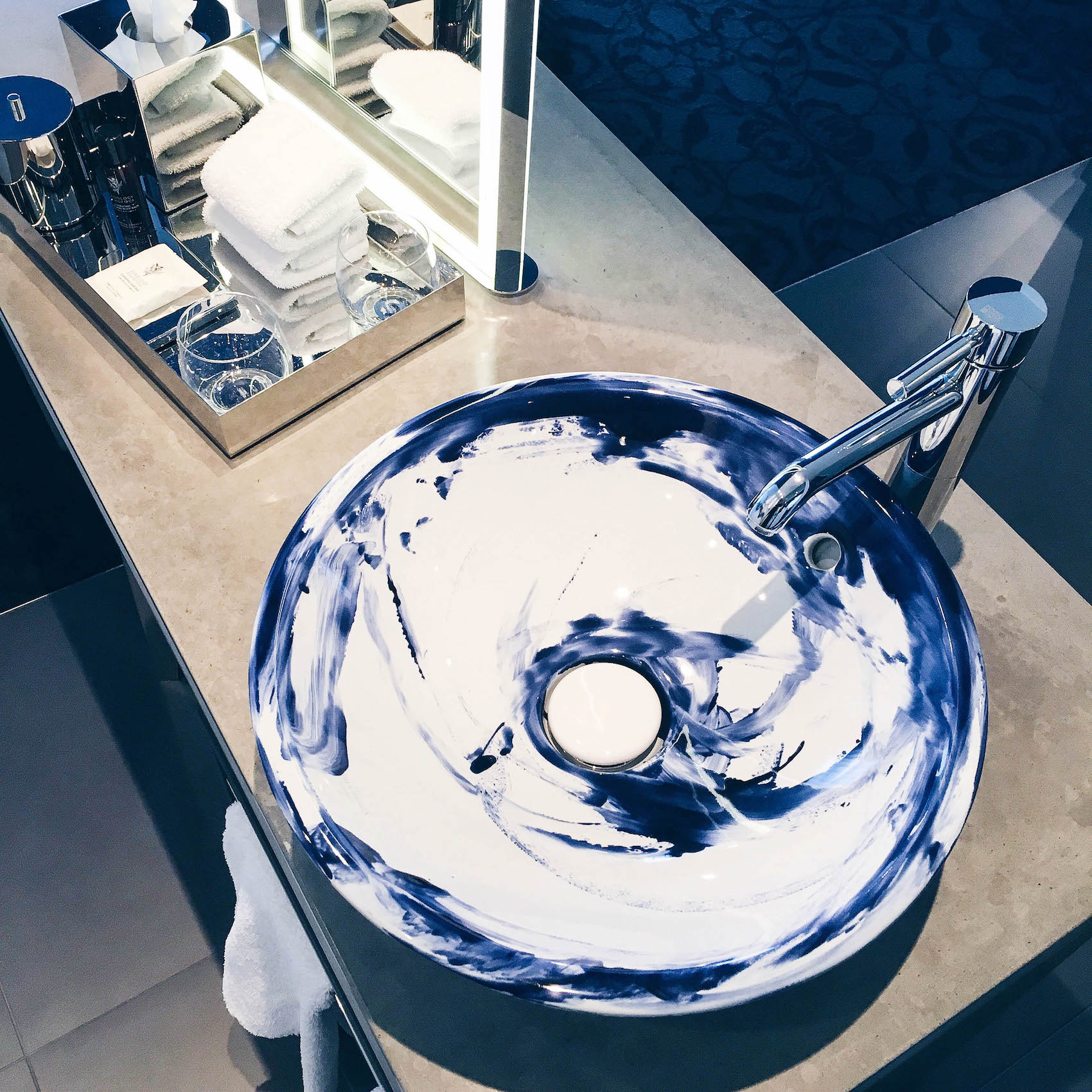 suelovesnyc_sue_loves_nyc_travel_blog_lifestyle_reise_blog_reisen_amsterdam_hotel_tipp_hotel_andaz_amsterdam_interior