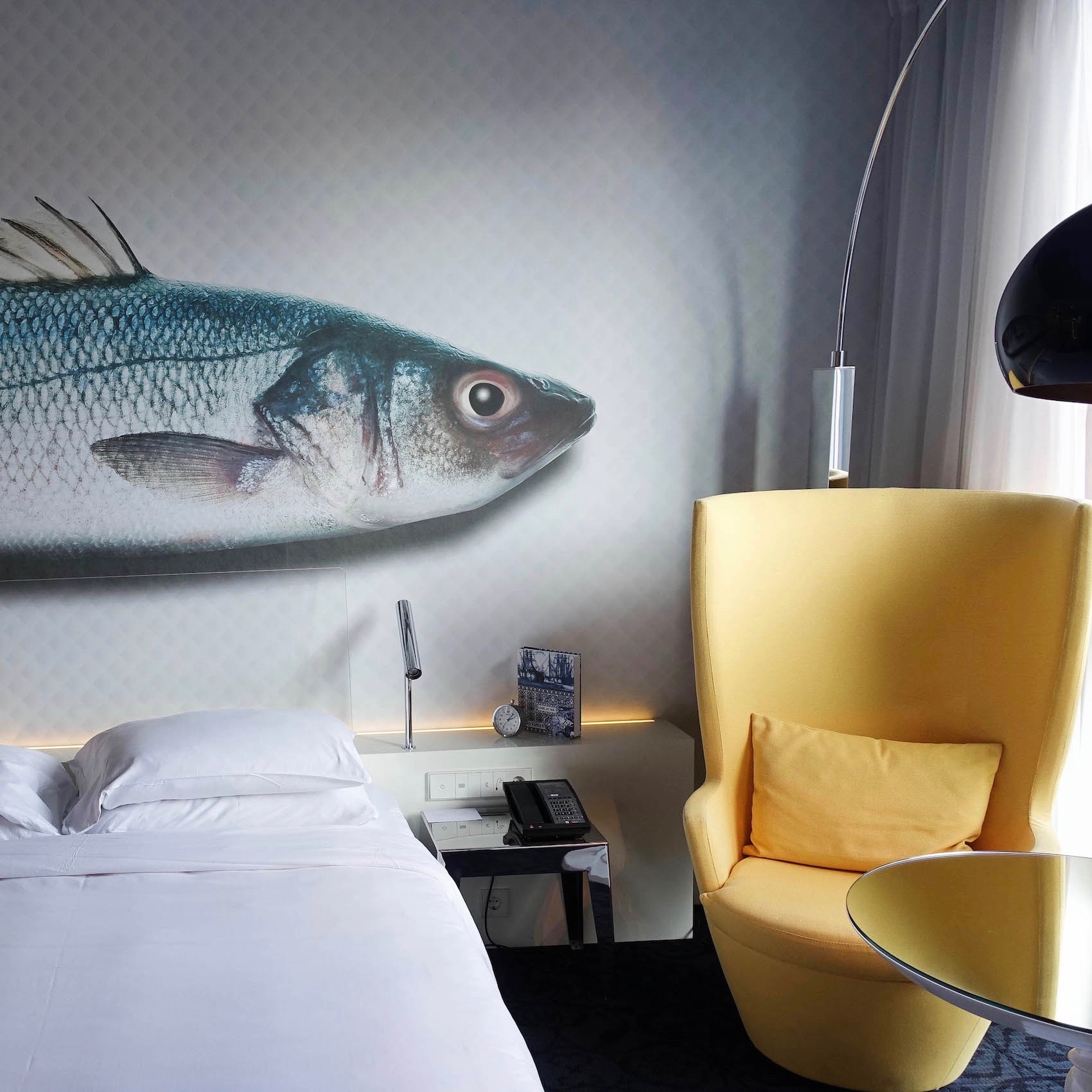 suelovesnyc_sue_loves_nyc_travel_blog_lifestyle_reise_blog_reisen_amsterdam_hotel_tipp_hotel_andaz_amsterdam_zimmer