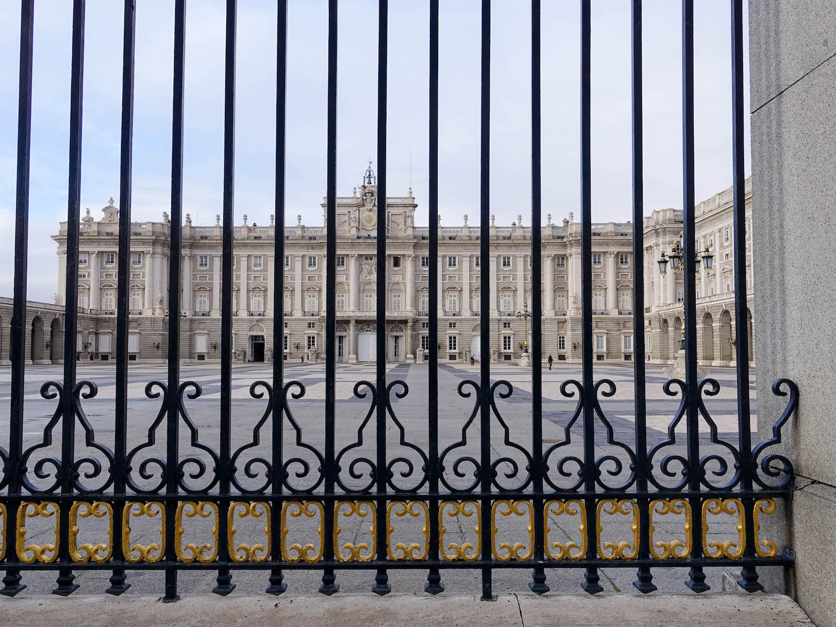 suelovesnyc_susan_fengler_1_tag_in_madrid_travel_Diary_food_guide_palacio_real_madrid