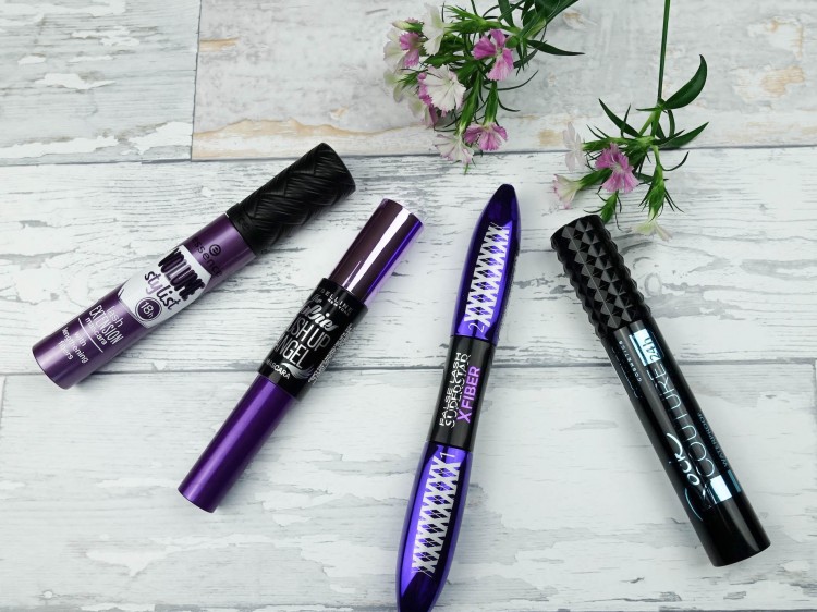 drogerie mascara-test suelovesnyc_susan_fengler_sue_loves_nyc_beauty_blog_drogerie_mascara_test_loreal_paris_false_lash_superstar_xfiber_maybelline_push_up_angel