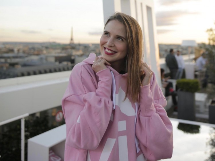 paris evian oversize tourist in hamburg suelovesnyc_blog_susan_fengler_paris_evian_oversize_event_party_lafayette