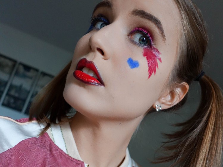 harley Quinn make-up tutorial für halloween suelovesnyc_susan_fengler_harley_quinn_make_up_tutorial_halloween_makeup