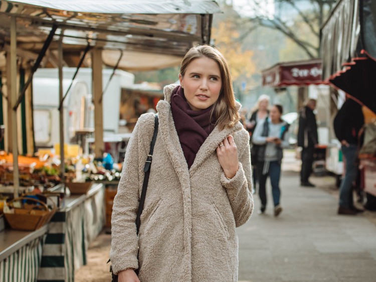 tief durchatmen suelovesnyc_susan_fengler_Hamburg_markt_teddymantel_teddyjacke_reserved_tief_durchatmen