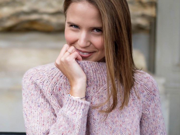 Hygge-Erkenntnis suelovesnyc_hygge_erkenntnis_weekly_update_wochenruckblick_blog_closed_pullover_rosa_Hamburg