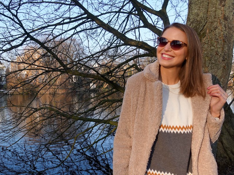 pechvogel Sonnenschein suelovesnyc_susan_fengler_alster_hamburg_sonne_sonntag_weekly_update_sonnenschein_pechvogel_teddymantel_reserved