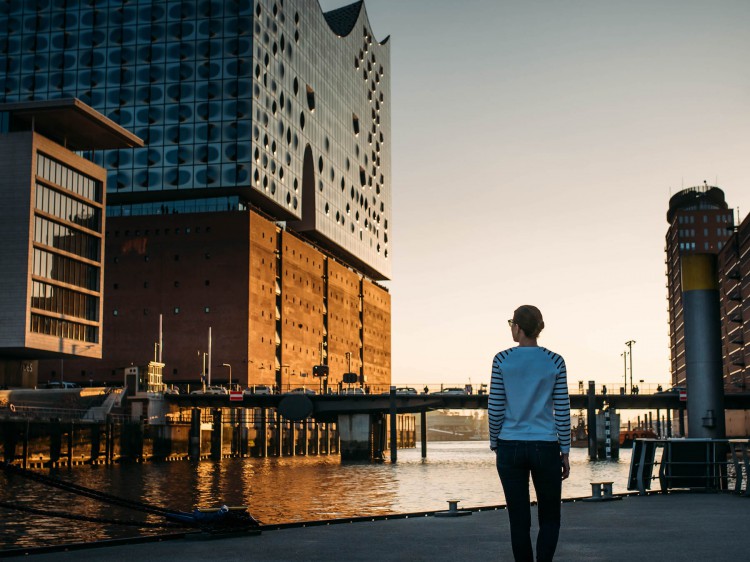 Wohnung kaufen life_at_30_suelovesnyc_susan_fengler_hamburg_elbphilharmonie_elphi_wohnung_kaufen