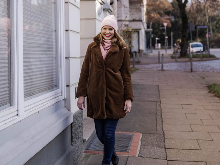 Weekly Update Home Story Home Office Hamburg suelovesnyc_weekly_update_homestory_homeoffice_homeburg_hamburg
