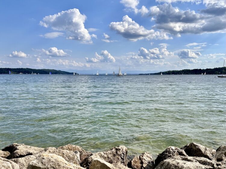 monatsupdate_sue_fengler_starnberger_see_muenchen