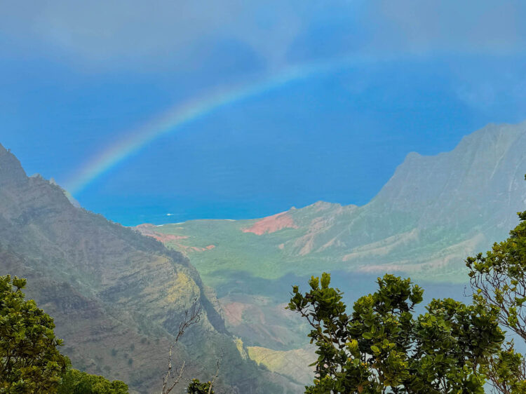 sue_fengler_life_at_30_kolumne_hawaii_kauai_waimea_canyon_regenbogen_1